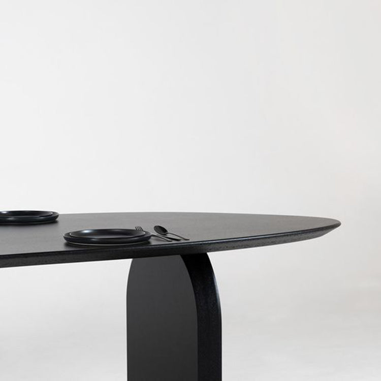How to style a black dining table